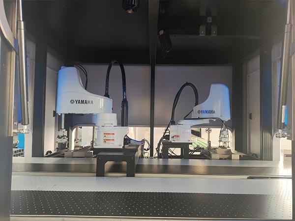 Dual robot positioning